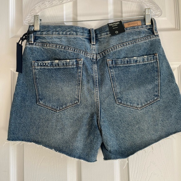 BLANKNYC High Waisted Mom Shorts - Picture 9 of 9
